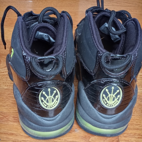 SOLD****Nike Air Up Tempo Neon Lime Green and Black Men's Size 9 - Picture 9 of 12